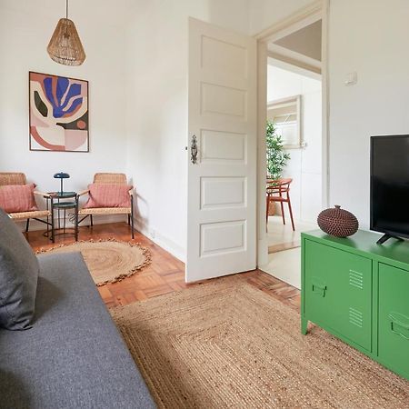 Light-Filled & Renovated Apartment, By Timecooler ลิสบอน ภายนอก รูปภาพ
