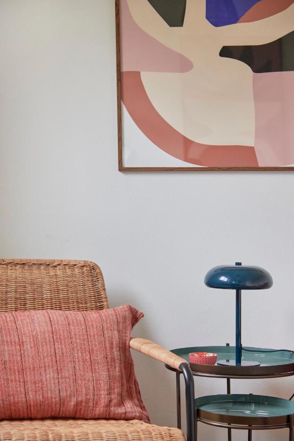 Light-Filled & Renovated Apartment, By Timecooler ลิสบอน ภายนอก รูปภาพ