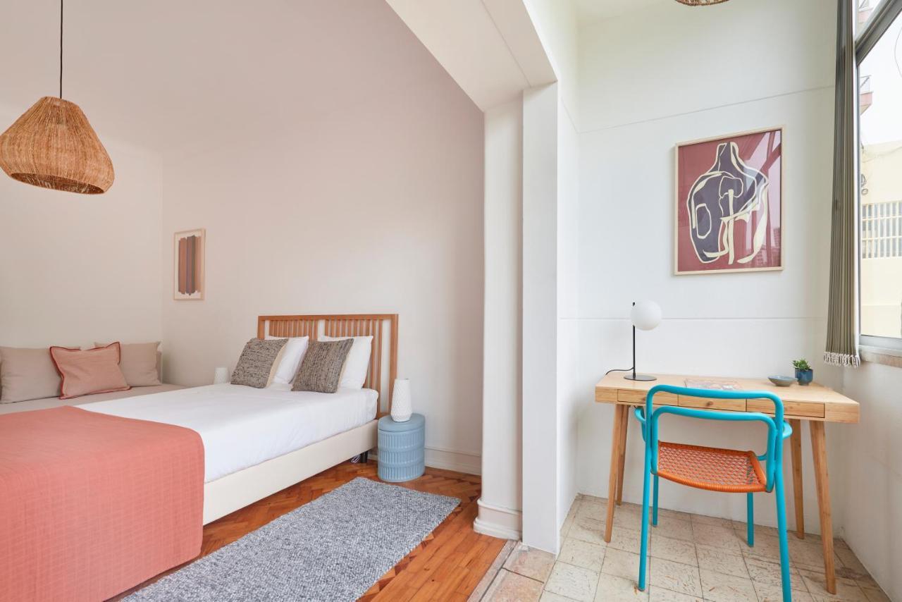 Light-Filled & Renovated Apartment, By Timecooler ลิสบอน ภายนอก รูปภาพ